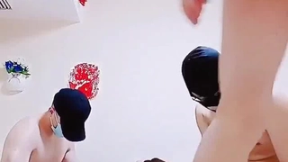 小宝寻花今晚约了个高颜值气质美女啪啪，性感内衣舔弄口交近距离拍摄